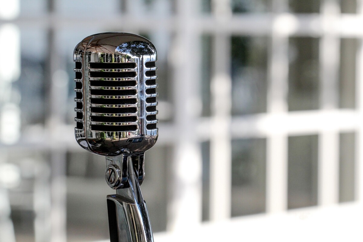 fabrizio 65 microphone 5340340 1920